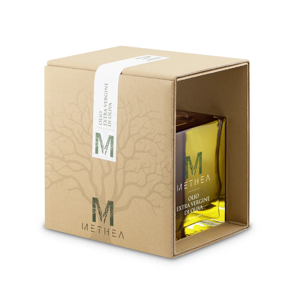 Realizzazione design pack e logo olio Methea
